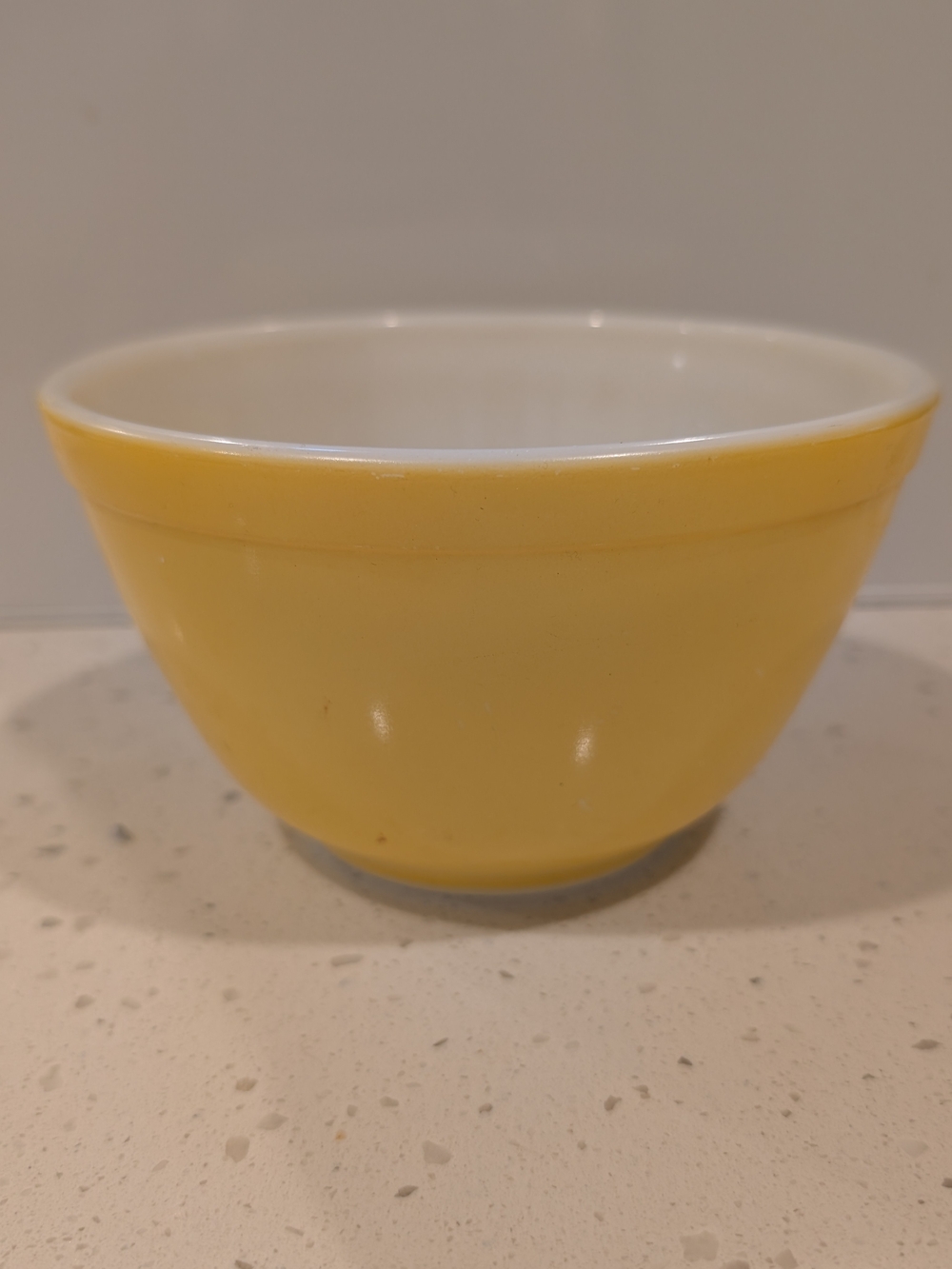 Vintage Pyrex 401 Primary Yellow Mixing Nesting Bowl 1.5 Pint 1950’s Made in USA